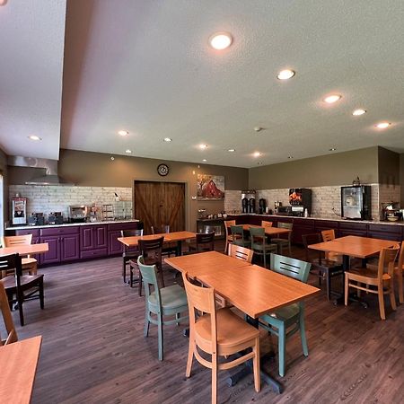 Country Inn Уолкер Экстерьер фото