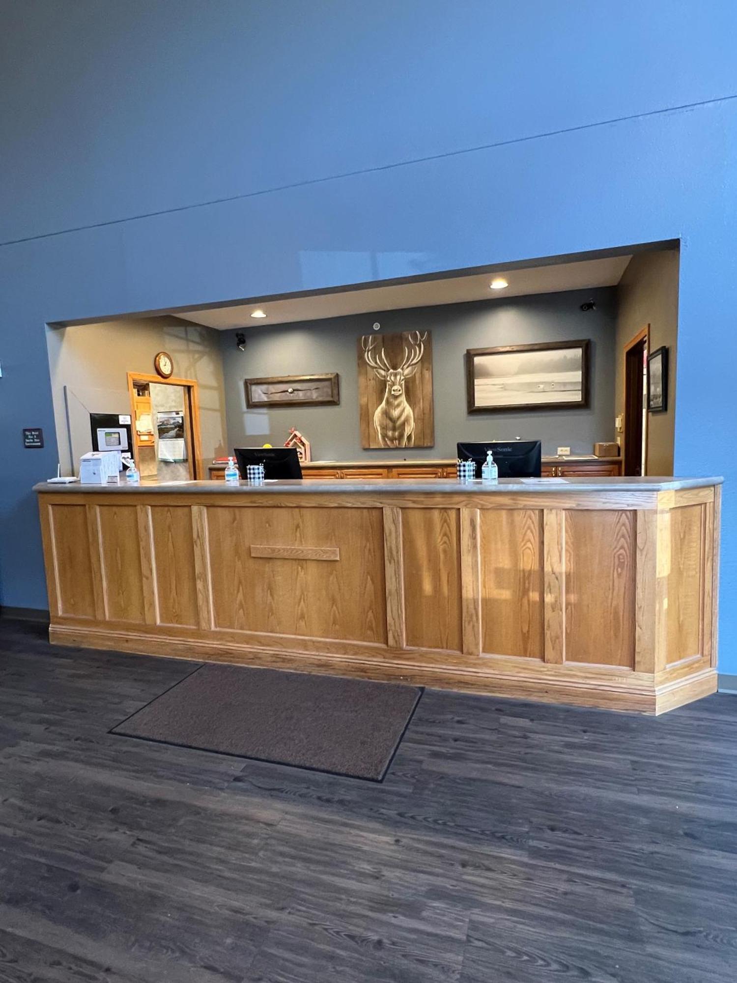 Country Inn Уолкер Экстерьер фото