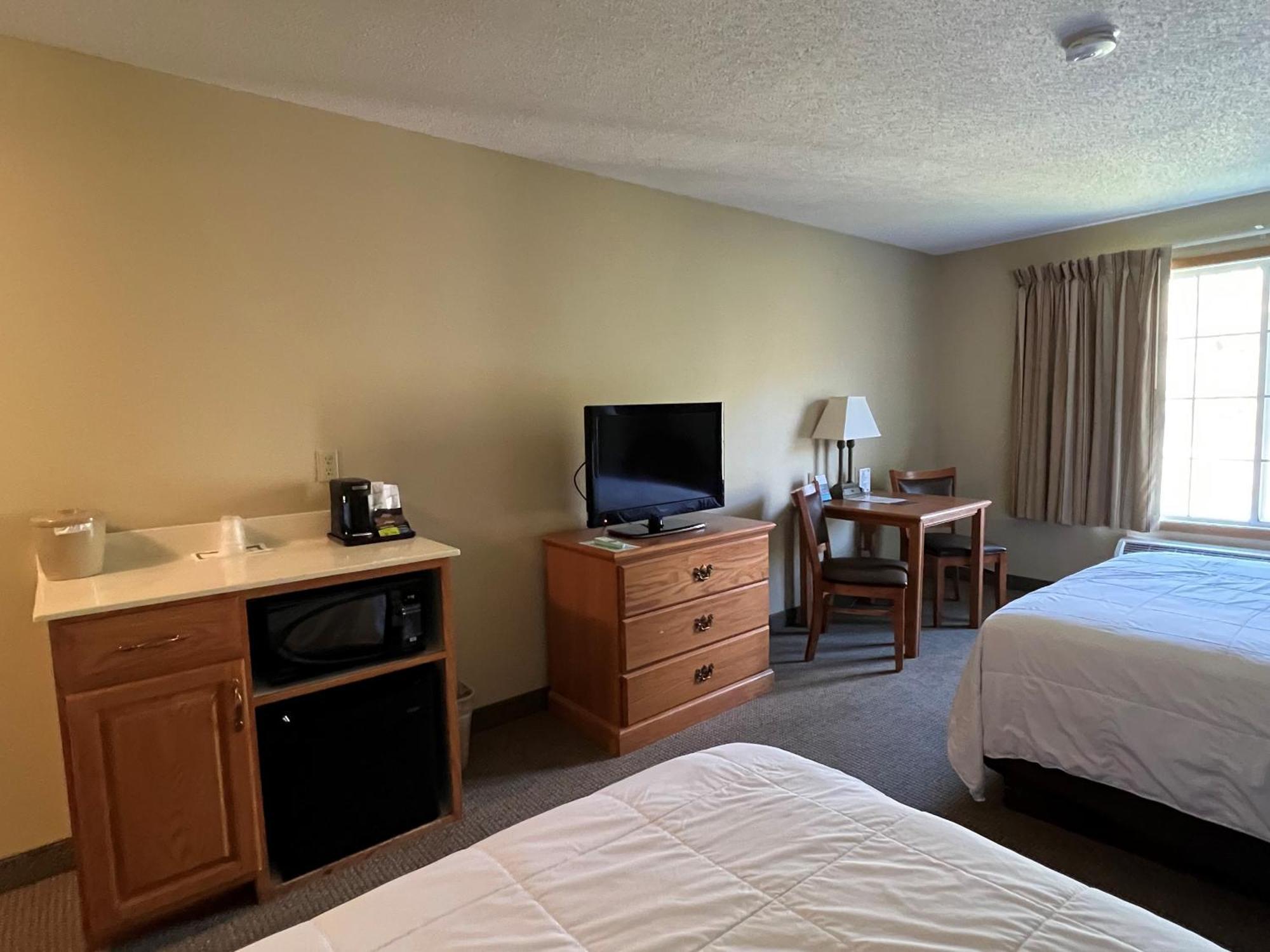 Country Inn Уолкер Экстерьер фото